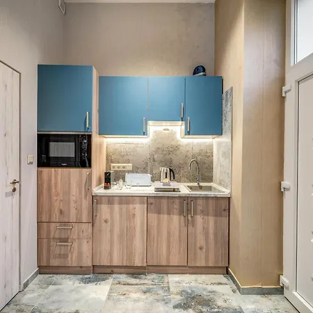 Magic Blue In Downtown *