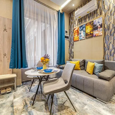 Magic Blue In Downtown