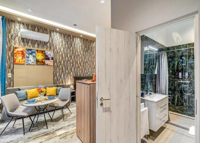 Magic Blue In Downtown