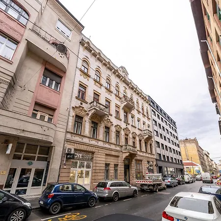Magic Blue In Downtown Апартаменты Будапешт