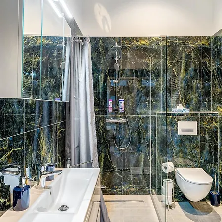 Magic Blue In Downtown Апартаменты *